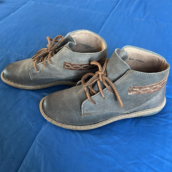 Born Cele Distressed Leather Boots F74922 size 7 1/2 - Picture 2 of 7